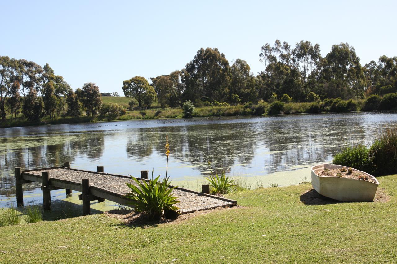 Little Lake Cottage Nyora Exterior photo