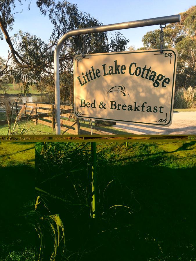 Little Lake Cottage Nyora Exterior photo